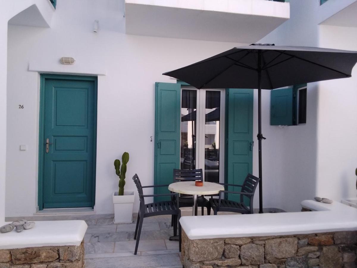 אורנוס Celeste Apartments מראה חיצוני תמונה