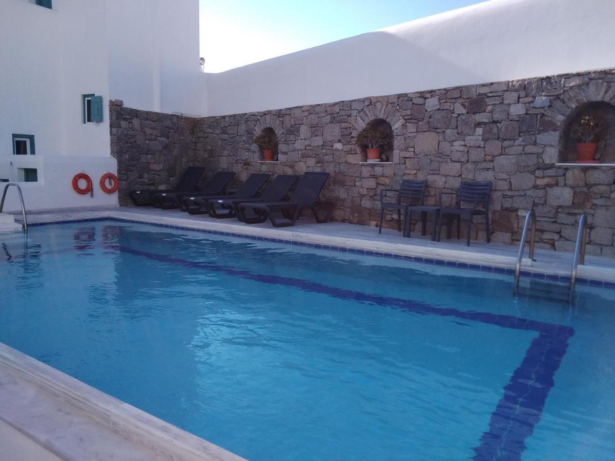 אורנוס Celeste Apartments מראה חיצוני תמונה