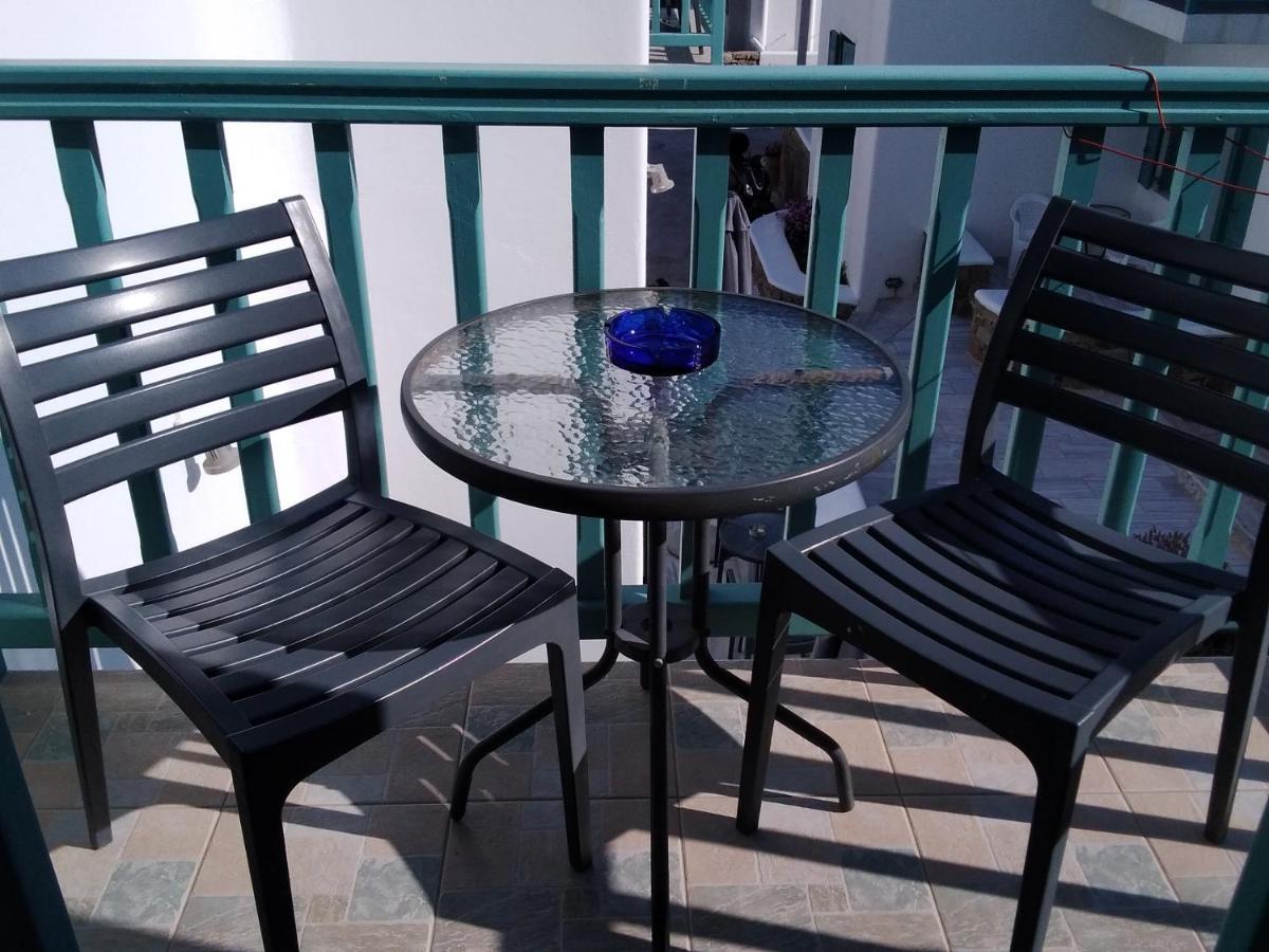 אורנוס Celeste Apartments מראה חיצוני תמונה