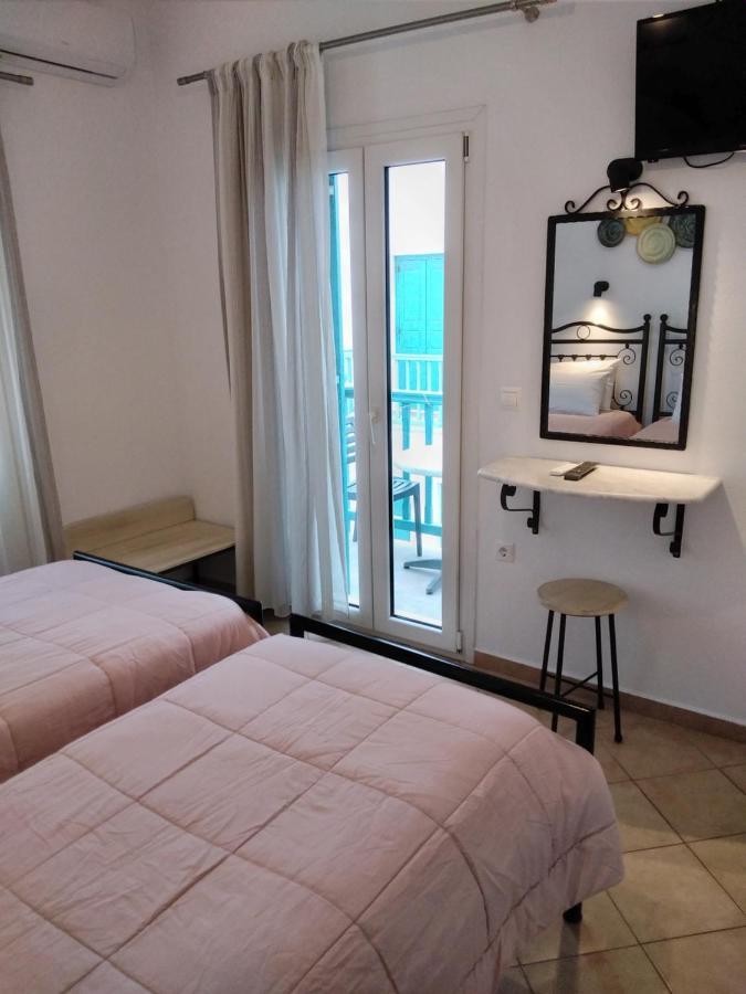 אורנוס Celeste Apartments מראה חיצוני תמונה
