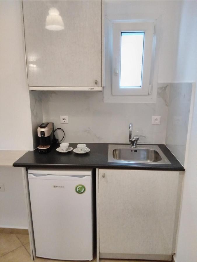 אורנוס Celeste Apartments מראה חיצוני תמונה