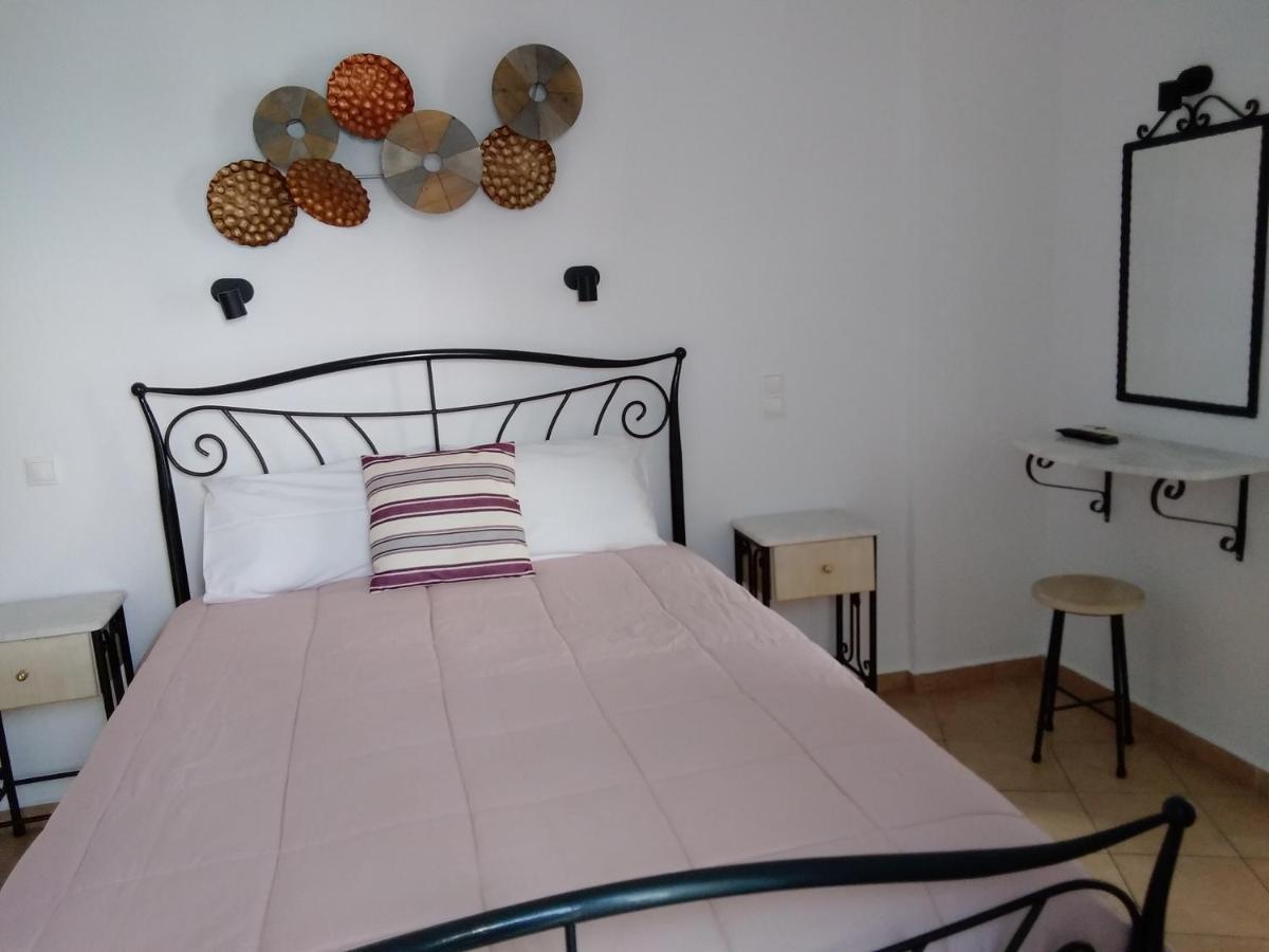 אורנוס Celeste Apartments מראה חיצוני תמונה