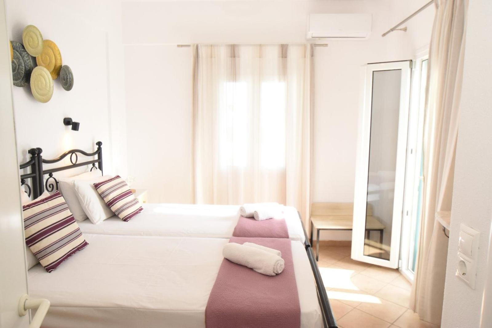 אורנוס Celeste Apartments מראה חיצוני תמונה