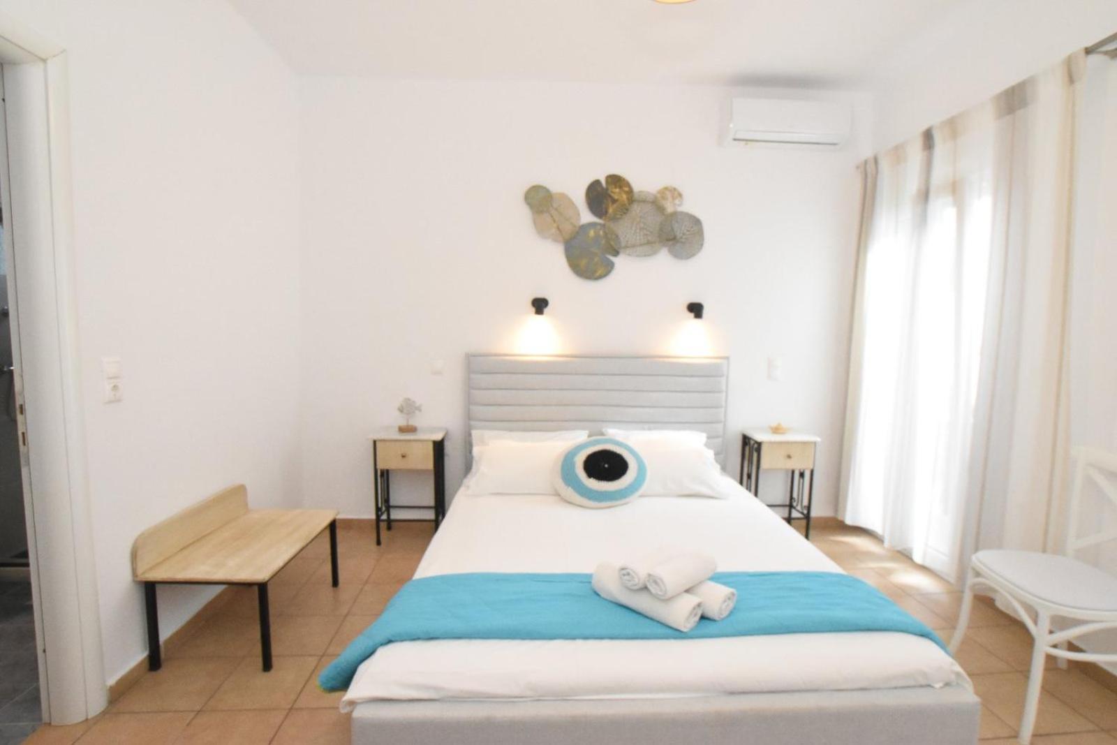 אורנוס Celeste Apartments מראה חיצוני תמונה