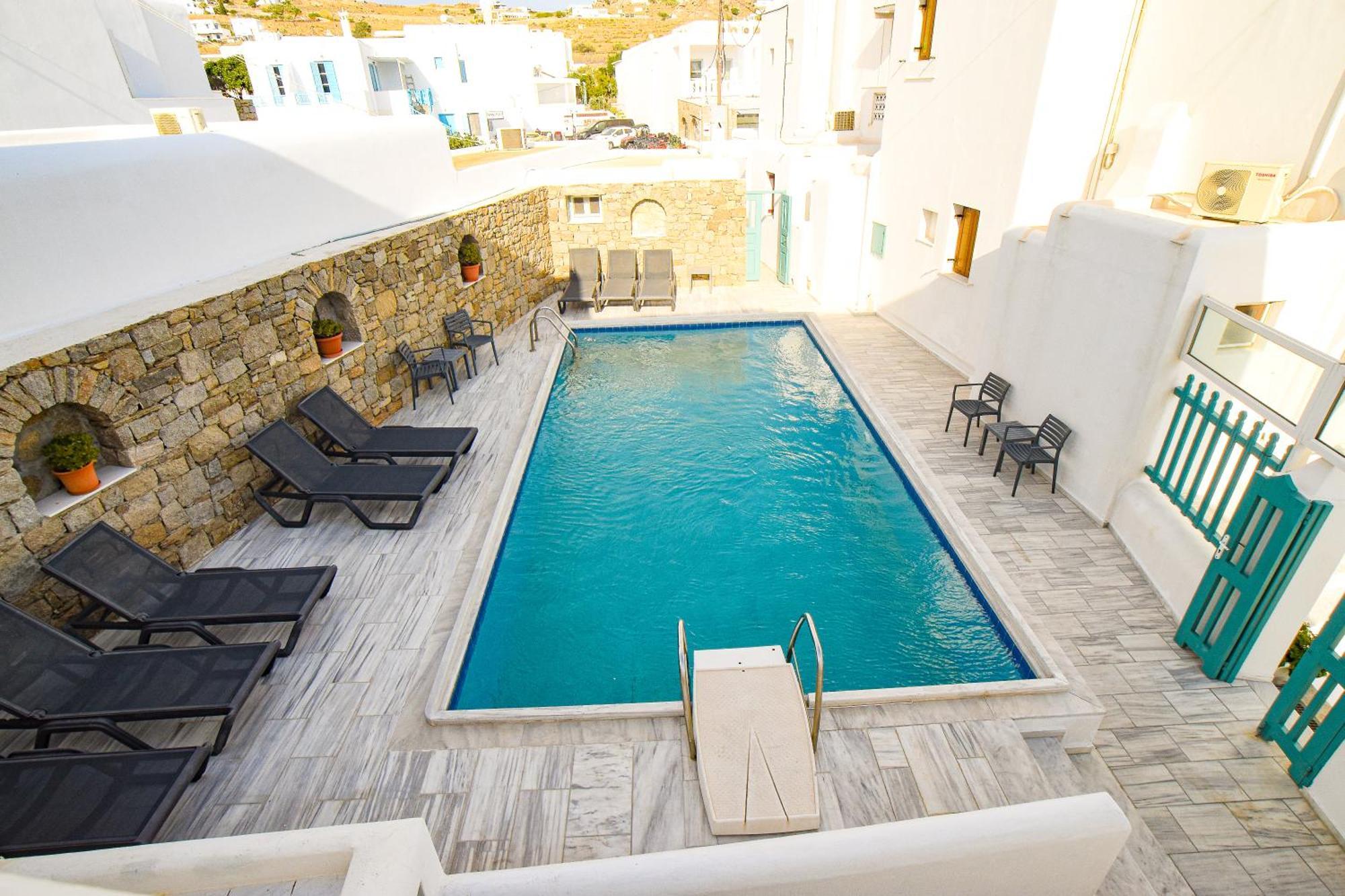 אורנוס Celeste Apartments מראה חיצוני תמונה