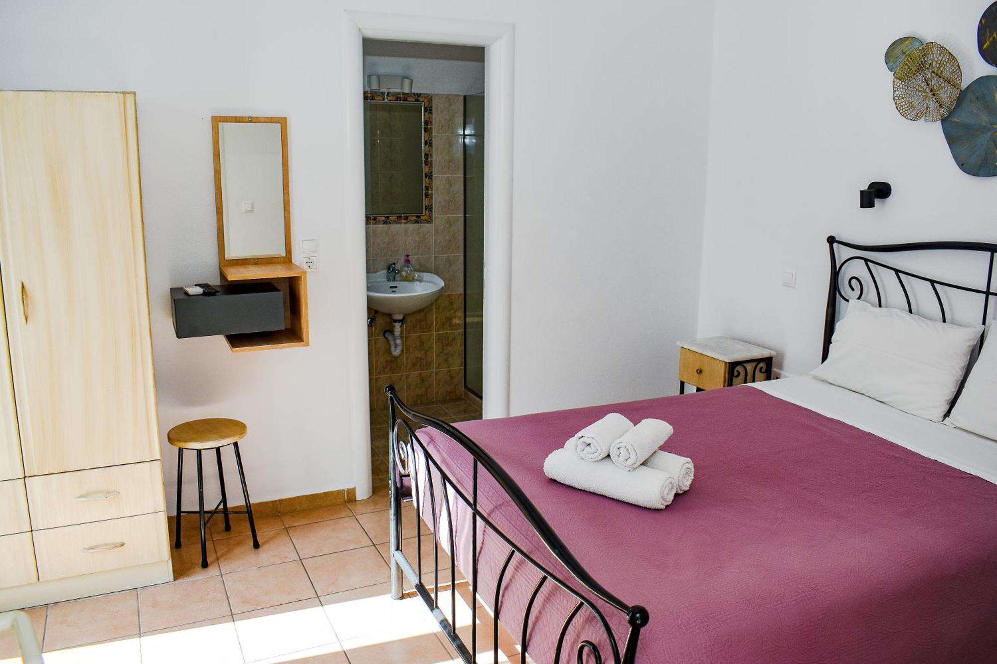אורנוס Celeste Apartments מראה חיצוני תמונה