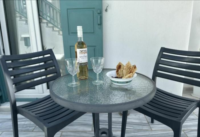 אורנוס Celeste Apartments מראה חיצוני תמונה