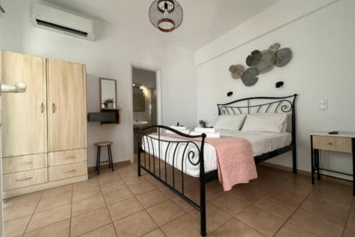אורנוס Celeste Apartments מראה חיצוני תמונה