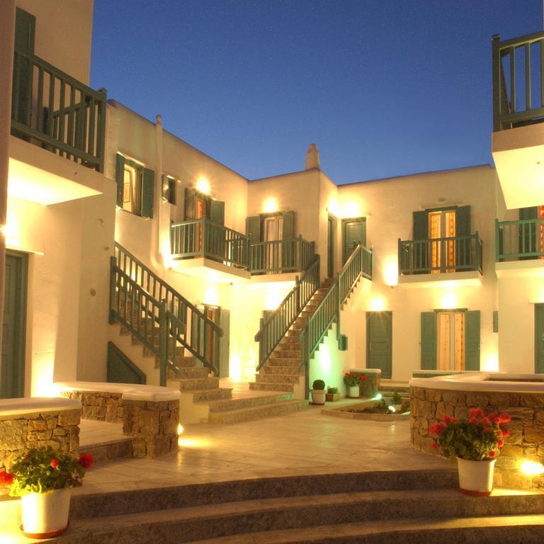 אורנוס Celeste Apartments מראה חיצוני תמונה
