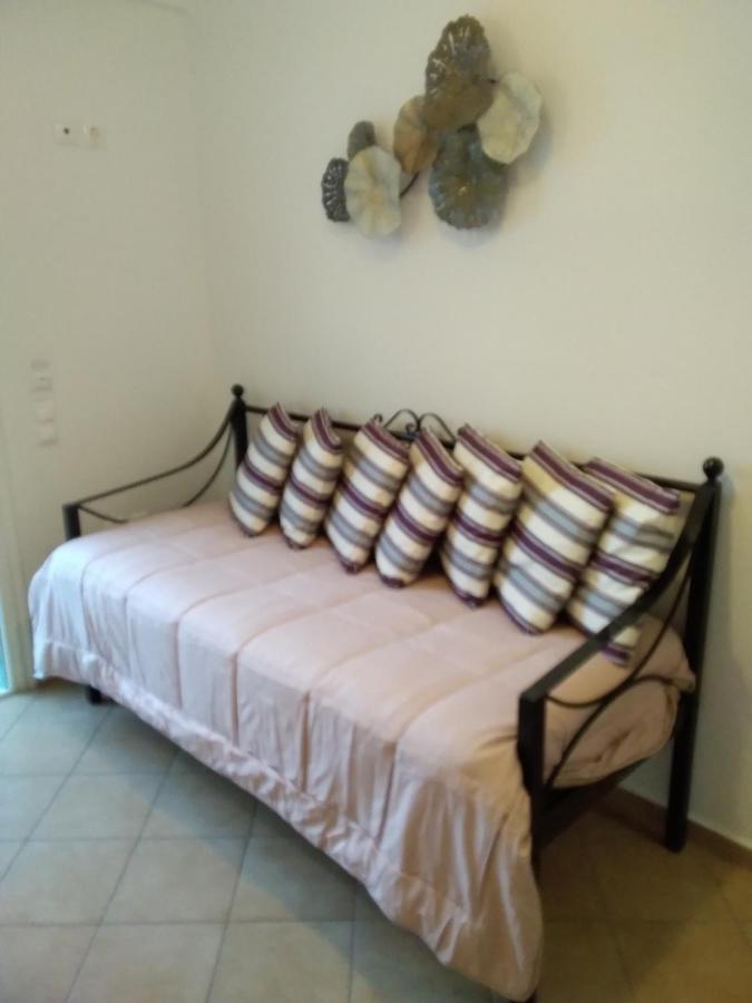 אורנוס Celeste Apartments מראה חיצוני תמונה
